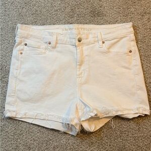 American Eagle Outfitters Women's Cream Jean Shorts